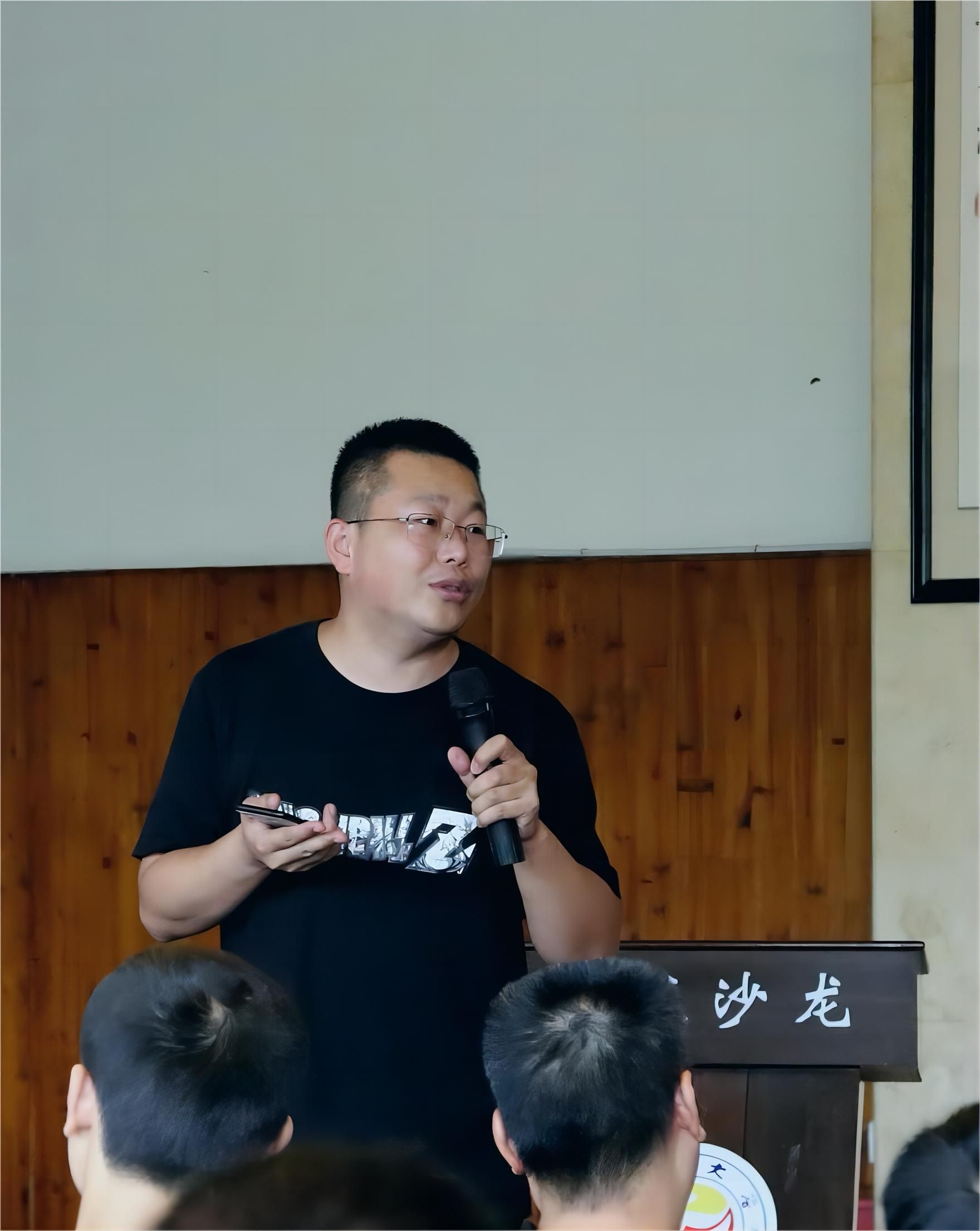孙立青